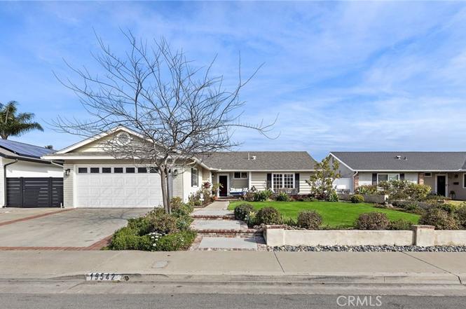 Bán nhà Huntington Beach, CA – Nhà 3 phòng ngủ, 2 phòng tắm